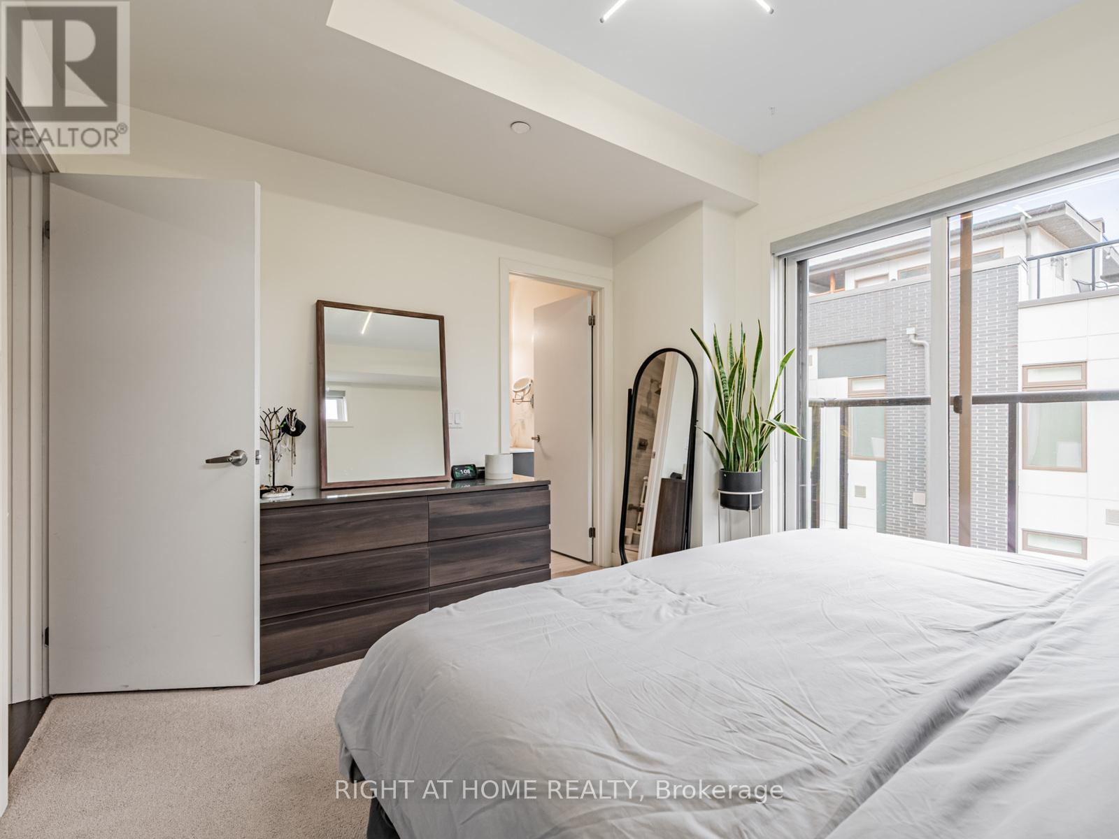 53 Sutton Avenue, Toronto, Ontario  M5A 0M3 - Photo 15 - C12544862