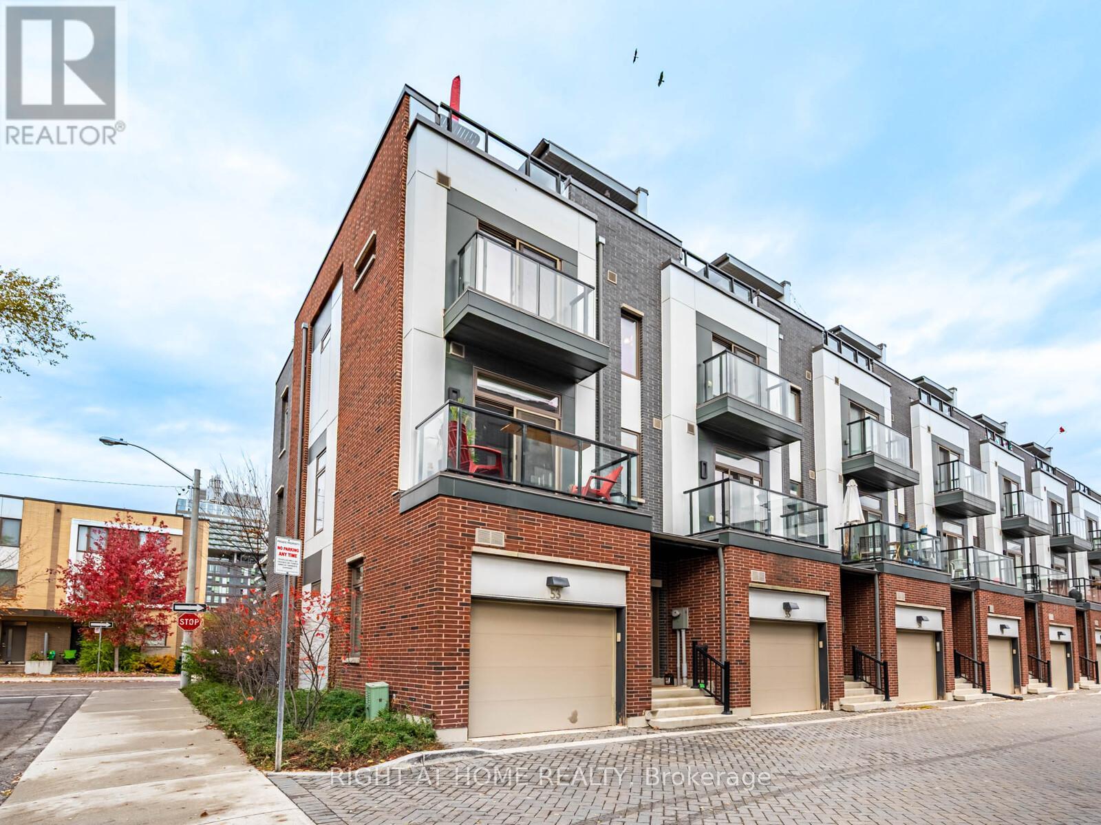 53 Sutton Avenue, Toronto, Ontario  M5A 0M3 - Photo 2 - C12544862