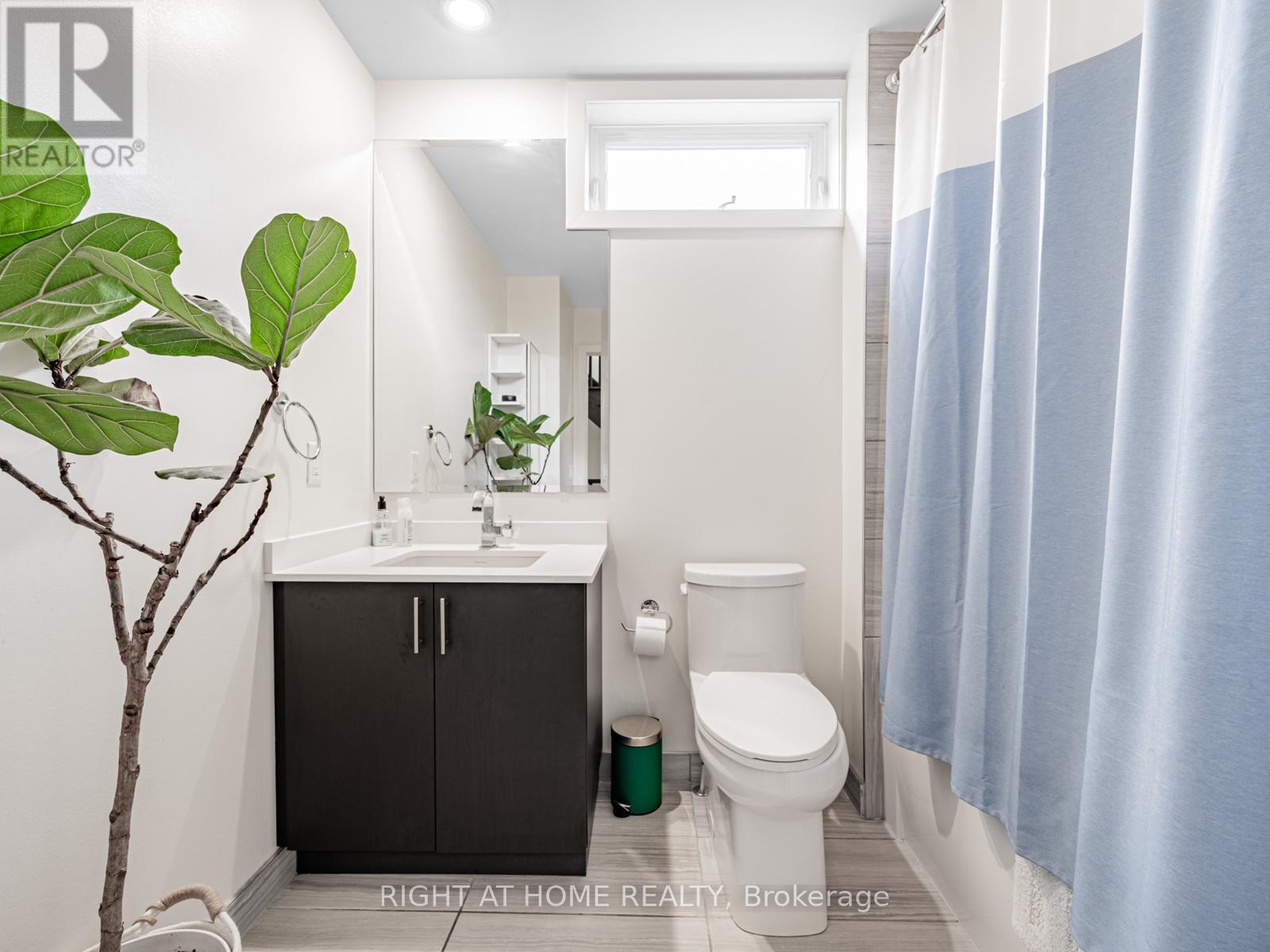 53 Sutton Avenue, Toronto, Ontario  M5A 0M3 - Photo 22 - C12544862