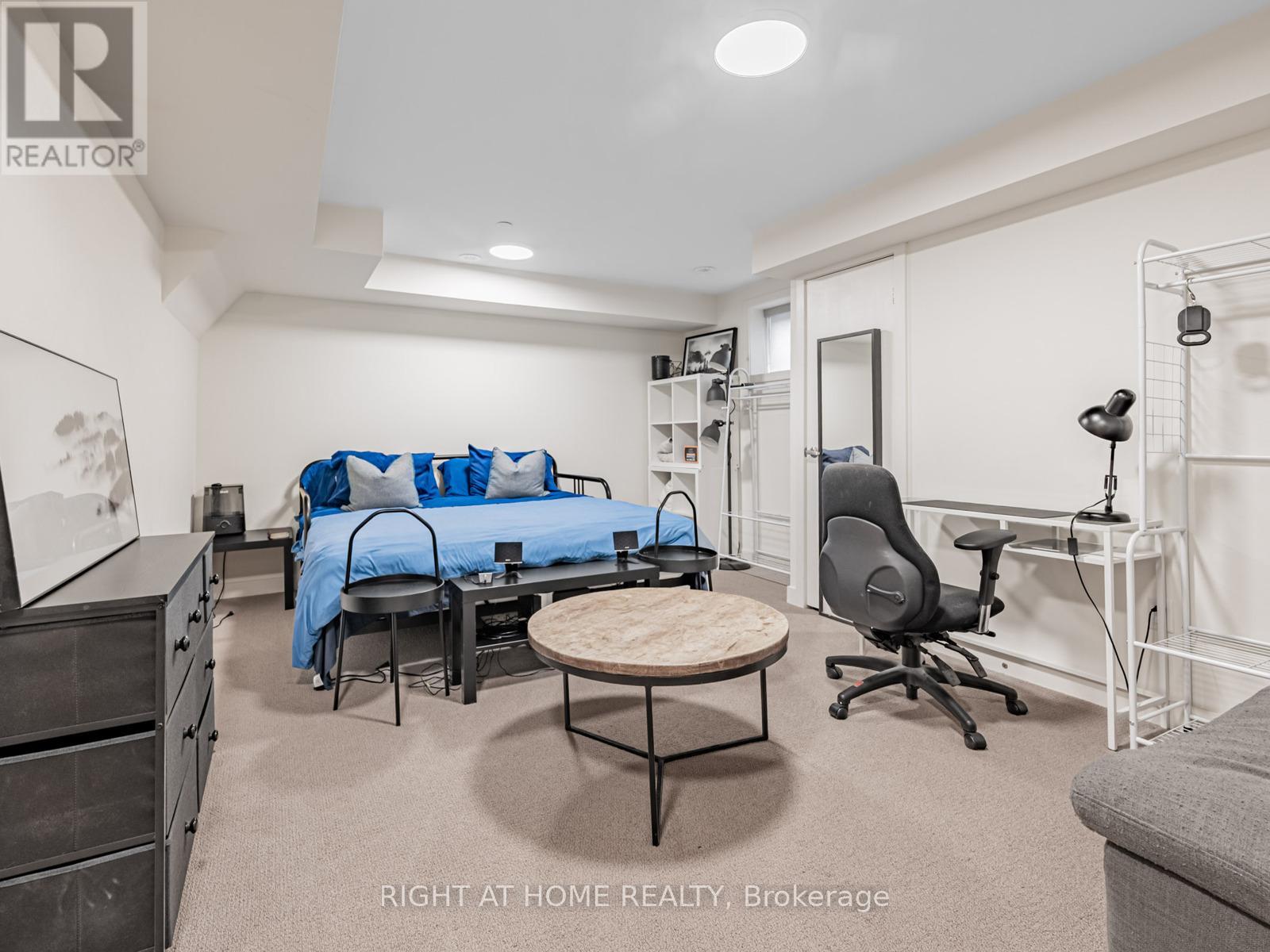 53 Sutton Avenue, Toronto, Ontario  M5A 0M3 - Photo 24 - C12544862