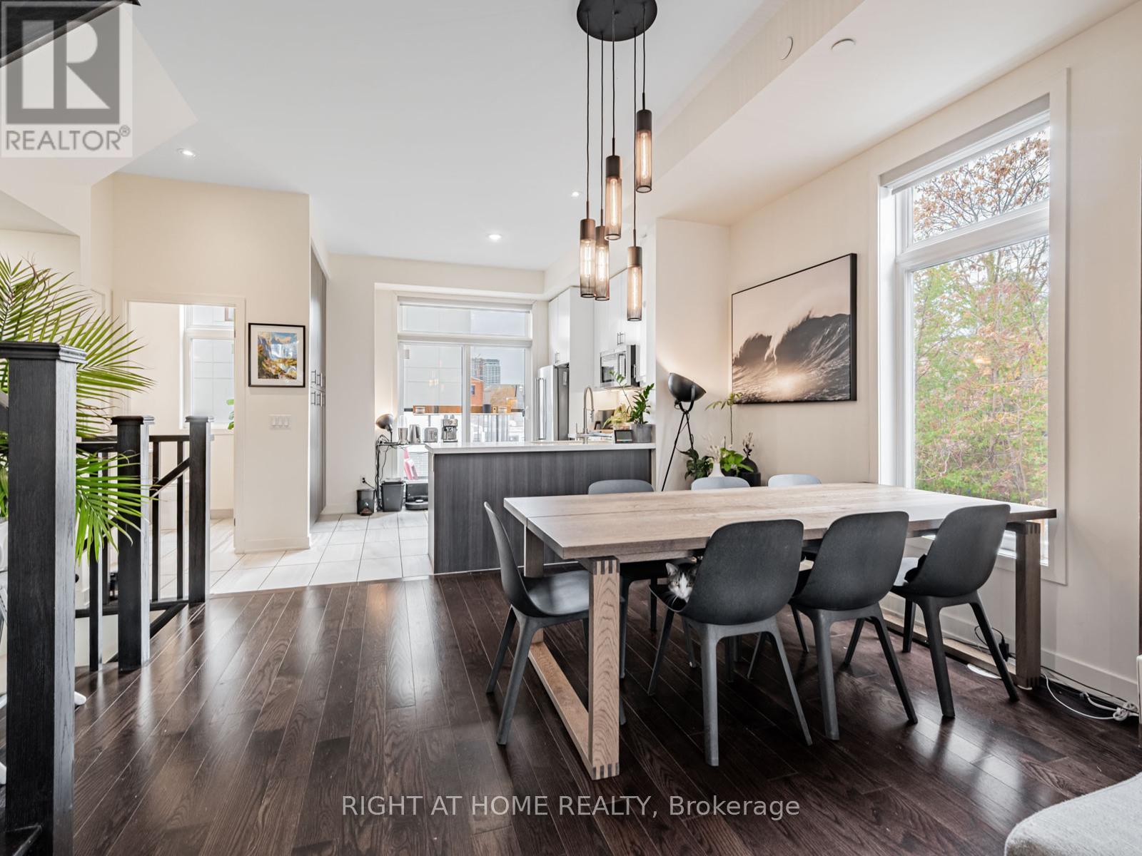 53 Sutton Avenue, Toronto, Ontario  M5A 0M3 - Photo 8 - C12544862