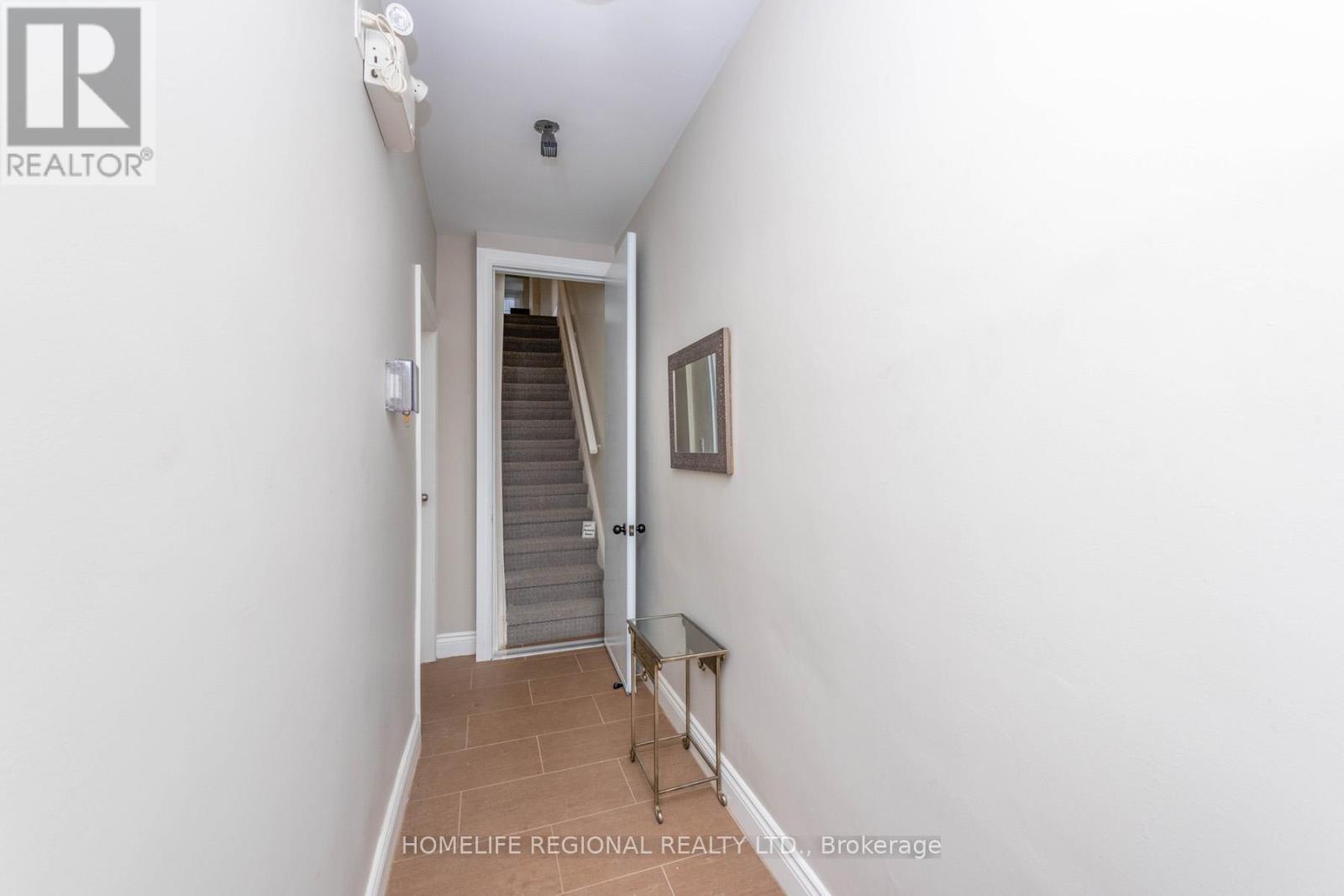 200 Roxton Road, Toronto, Ontario  M6J 2Y5 - Photo 13 - C12544880