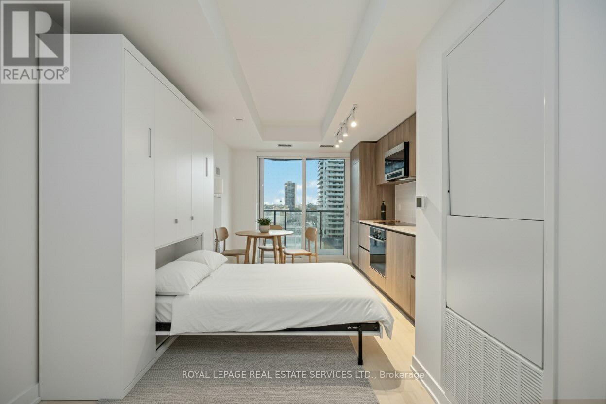 1011 - 120 Broadway Avenue, Toronto, Ontario  M4P 0E9 - Photo 11 - C12544892