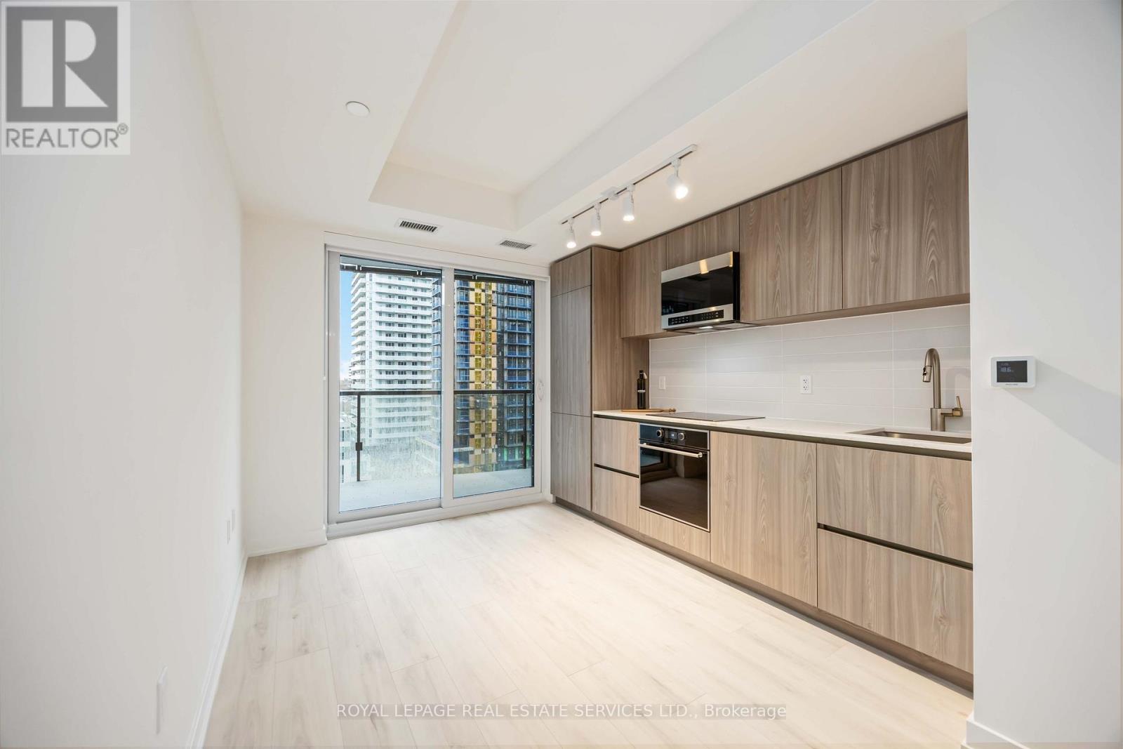 1011 - 120 Broadway Avenue, Toronto, Ontario  M4P 0E9 - Photo 12 - C12544892