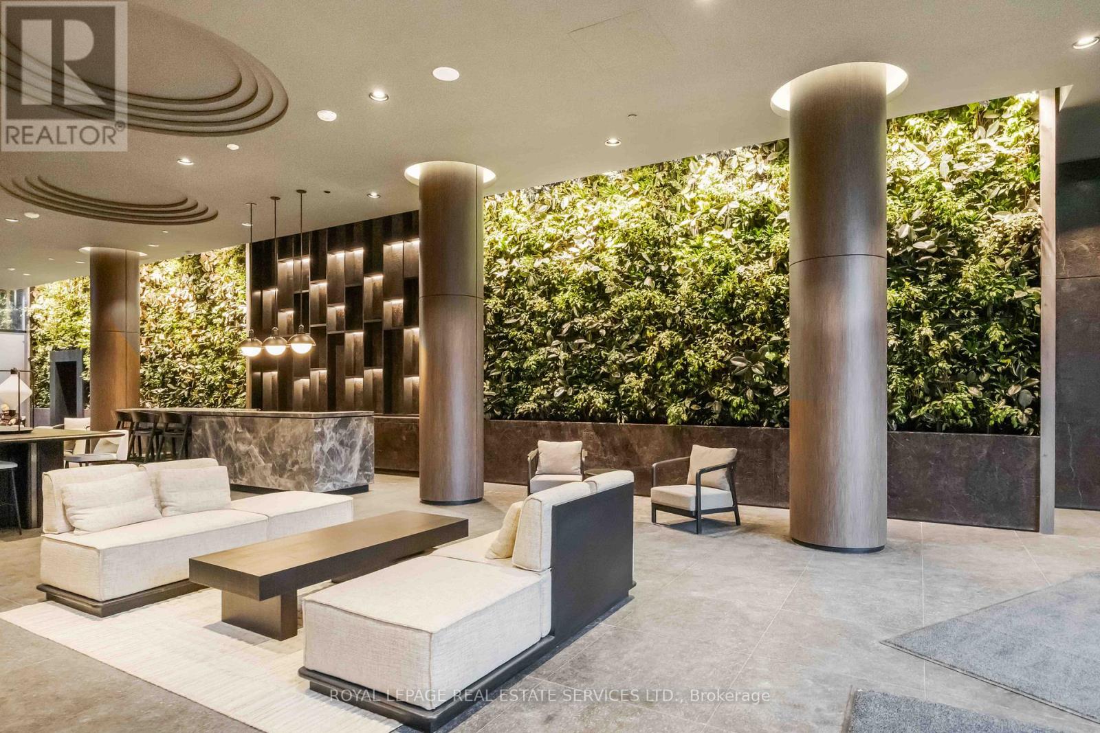 1011 - 120 Broadway Avenue, Toronto, Ontario  M4P 0E9 - Photo 2 - C12544892