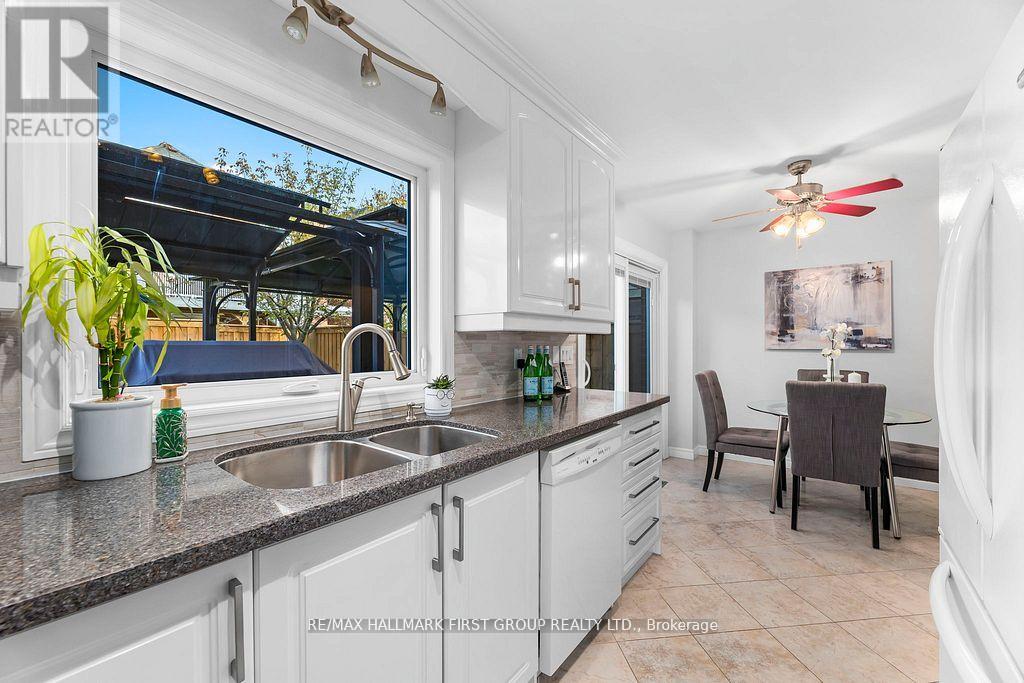 122 Thicket Crescent, Pickering, Ontario  L1V 6S6 - Photo 15 - E12544818