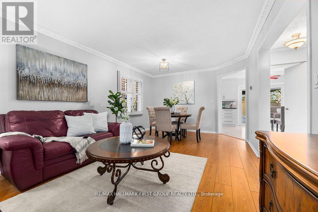 122 Thicket Crescent, Pickering, Ontario  L1V 6S6 - Photo 5 - E12544818