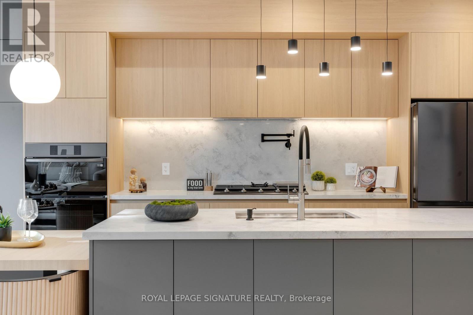 24 Elmsdale Road, Toronto, Ontario  M4J 3M4 - Photo 14 - E12544934