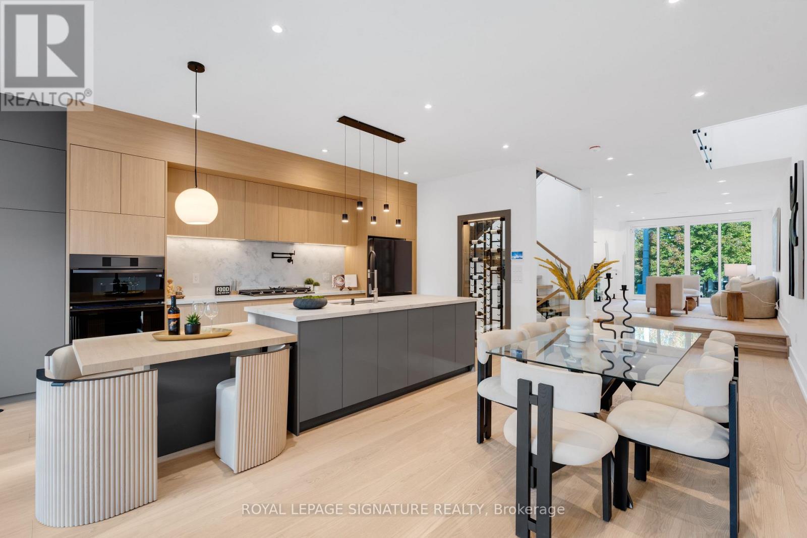 24 Elmsdale Road, Toronto, Ontario  M4J 3M4 - Photo 17 - E12544934