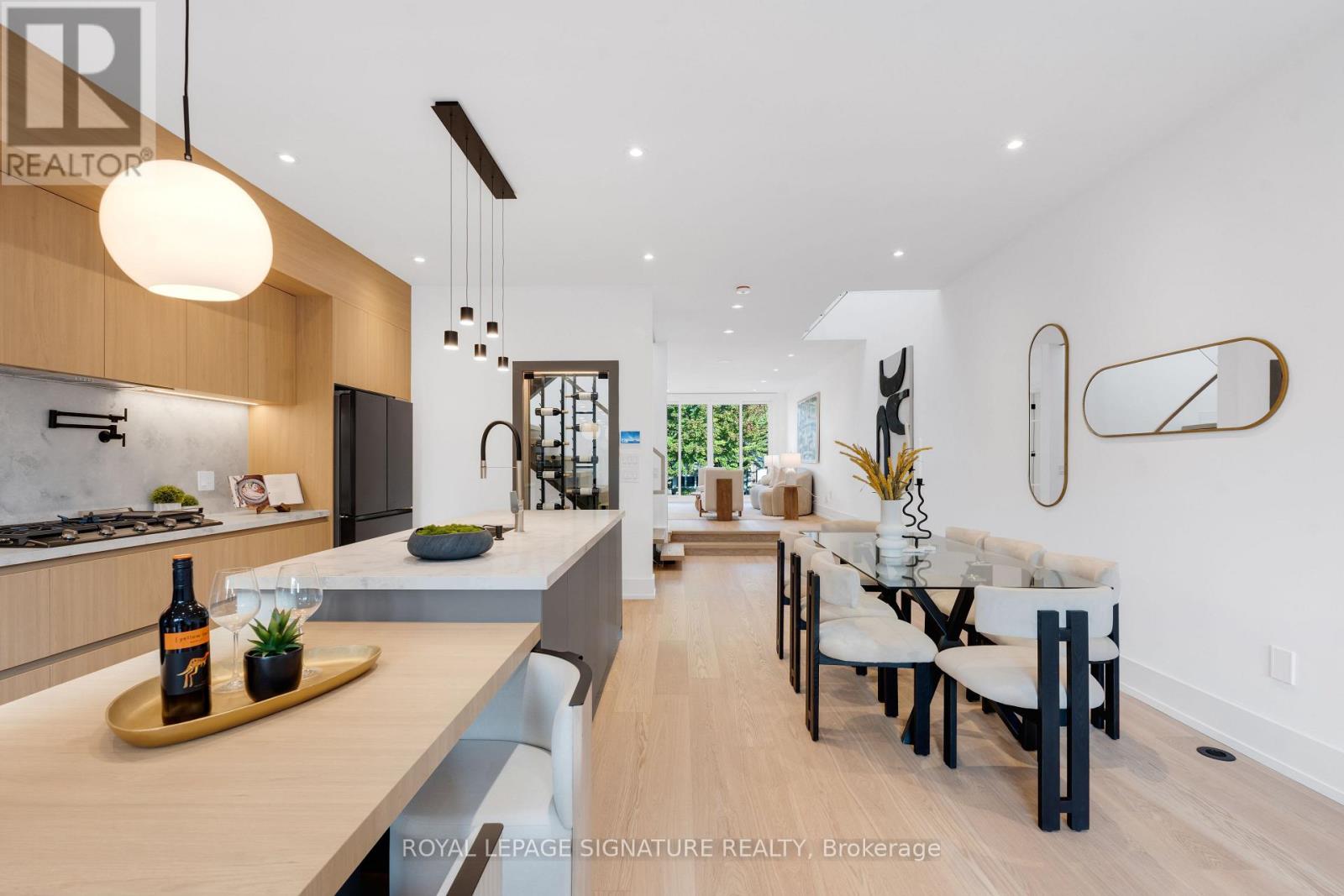 24 Elmsdale Road, Toronto, Ontario  M4J 3M4 - Photo 18 - E12544934