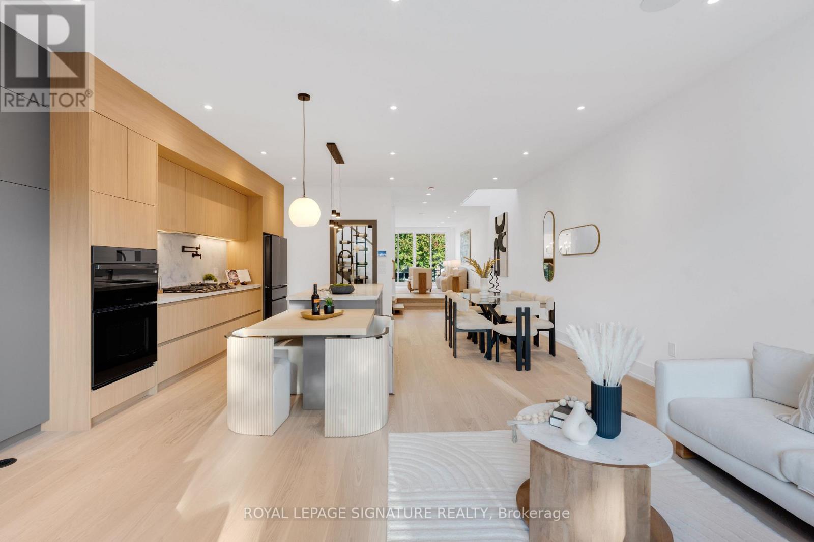 24 Elmsdale Road, Toronto, Ontario  M4J 3M4 - Photo 19 - E12544934