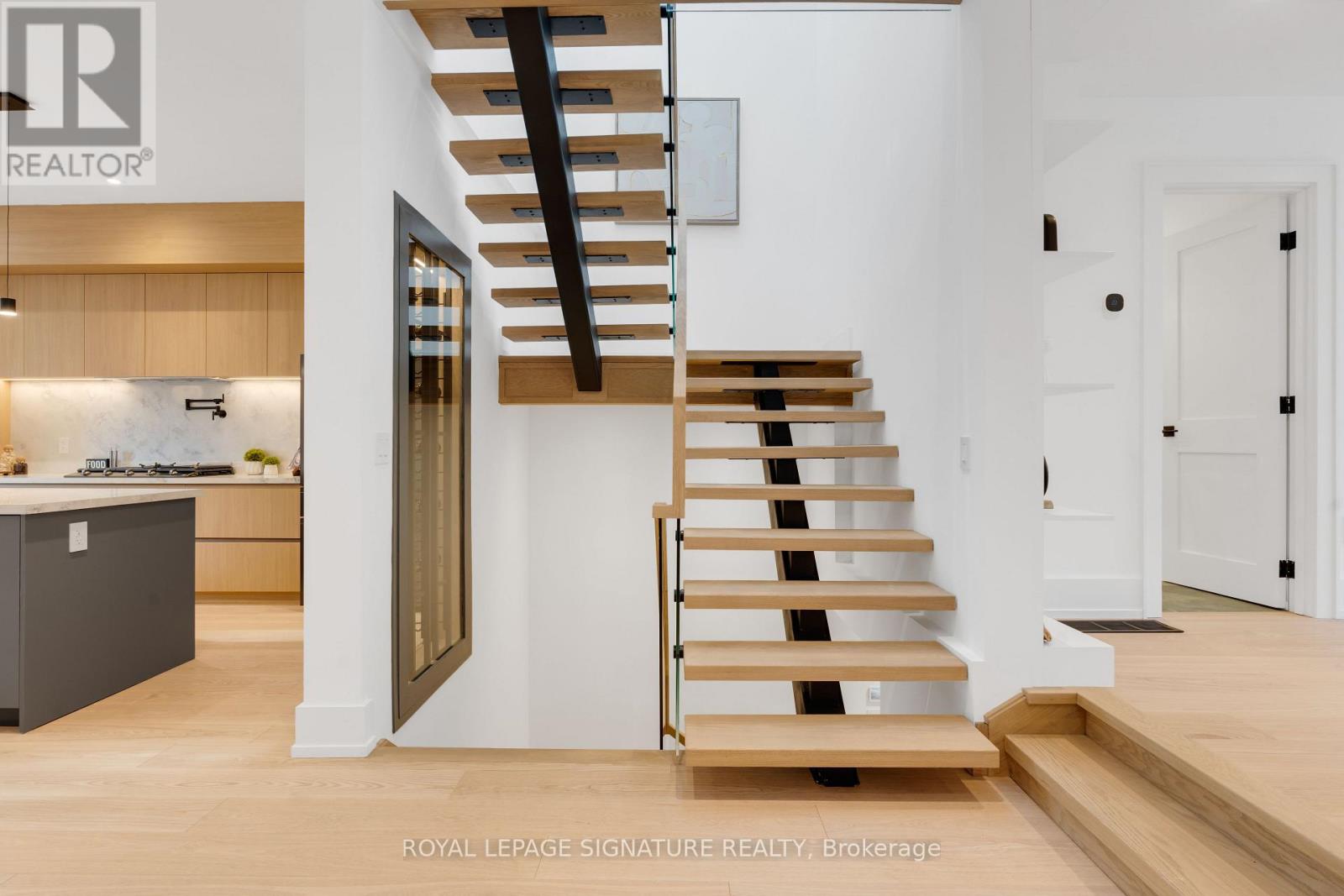 24 Elmsdale Road, Toronto, Ontario  M4J 3M4 - Photo 24 - E12544934