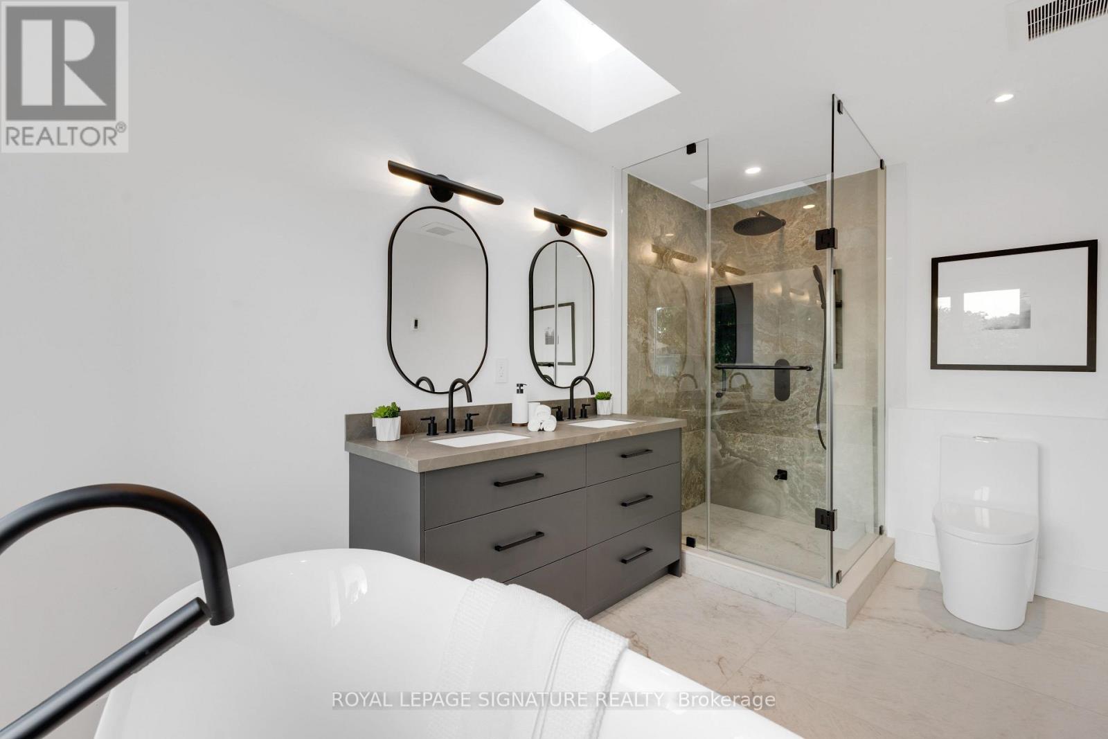 24 Elmsdale Road, Toronto, Ontario  M4J 3M4 - Photo 32 - E12544934