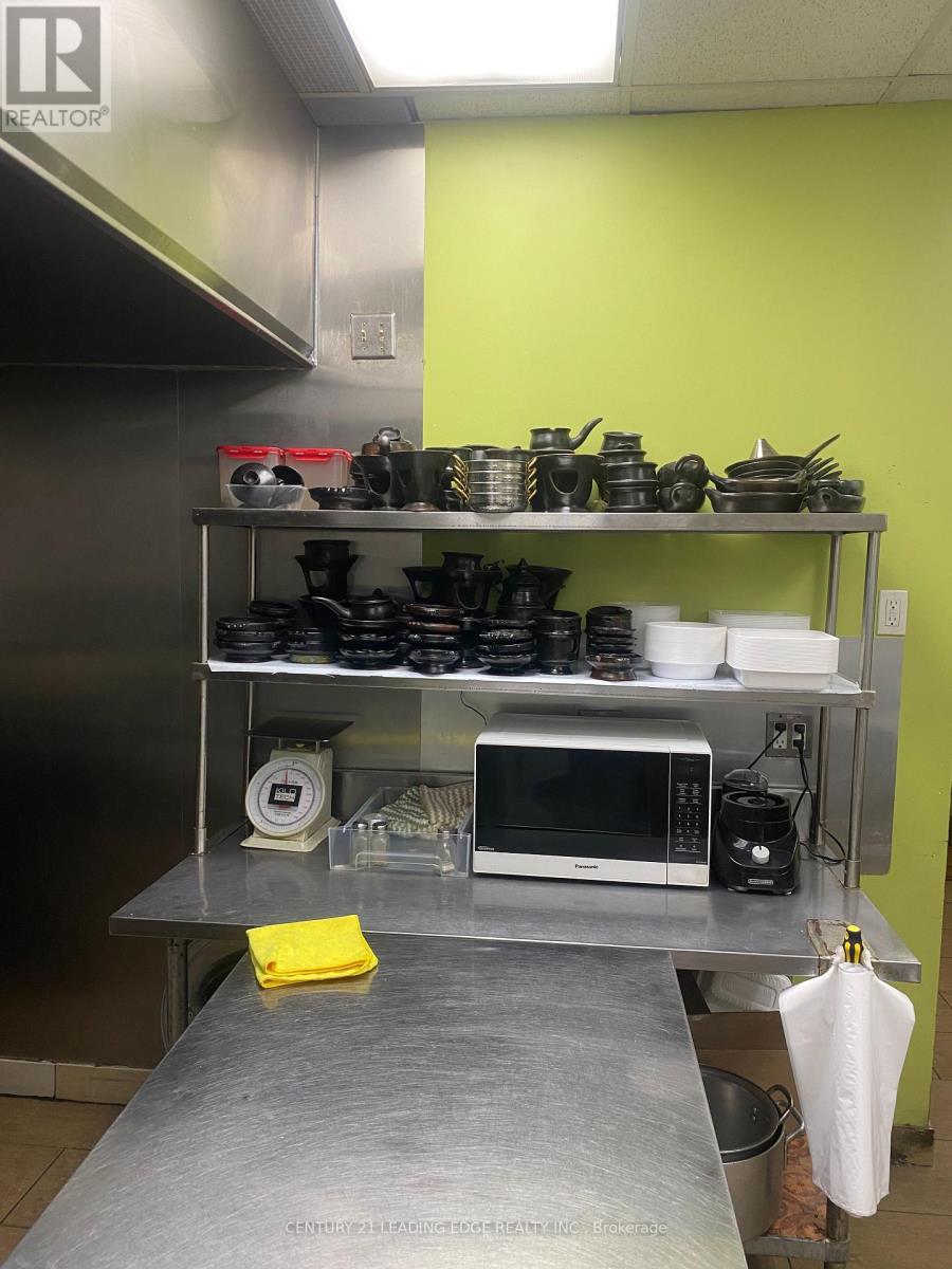 844 Danforth Avenue, Toronto, Ontario  M4J 1L7 - Photo 11 - E12544978