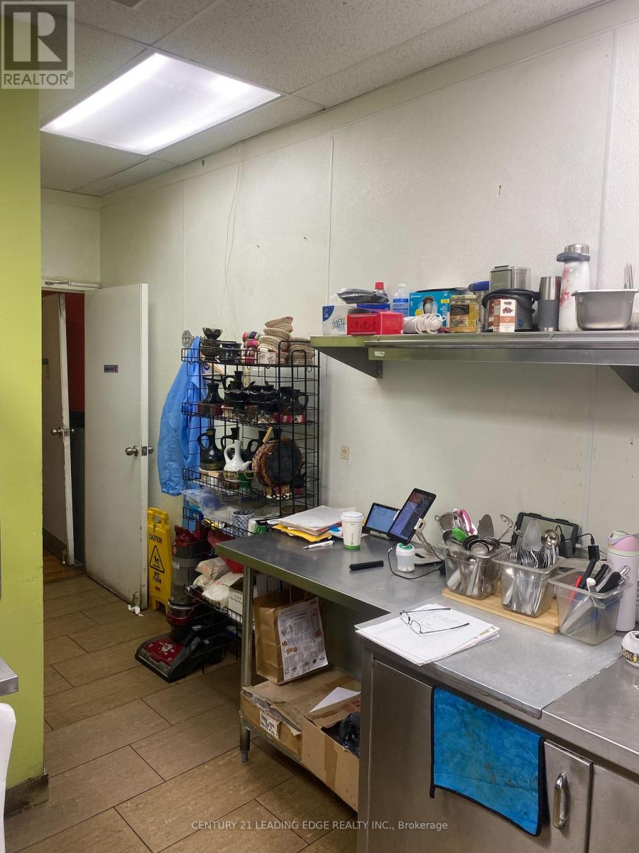 844 Danforth Avenue, Toronto, Ontario  M4J 1L7 - Photo 12 - E12544978