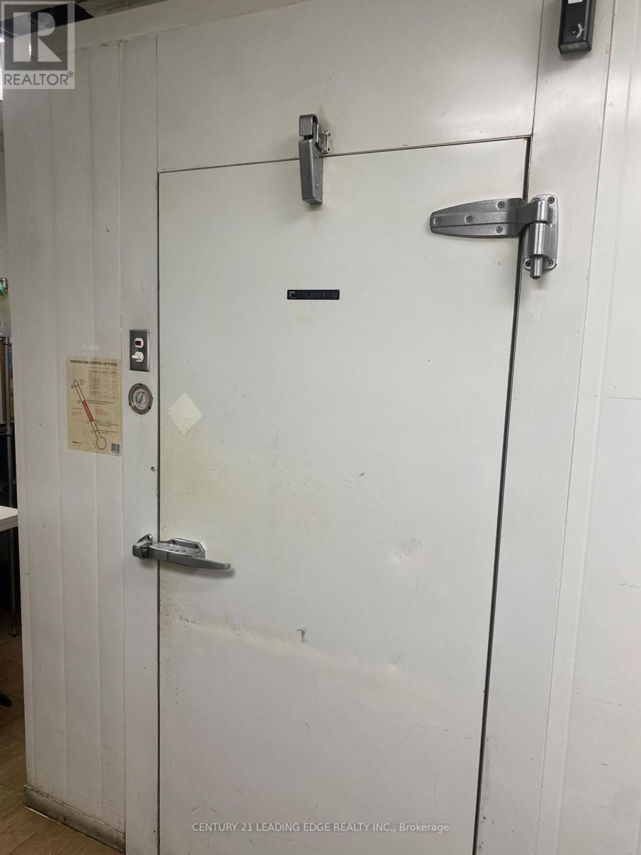 844 Danforth Avenue, Toronto, Ontario  M4J 1L7 - Photo 13 - E12544978