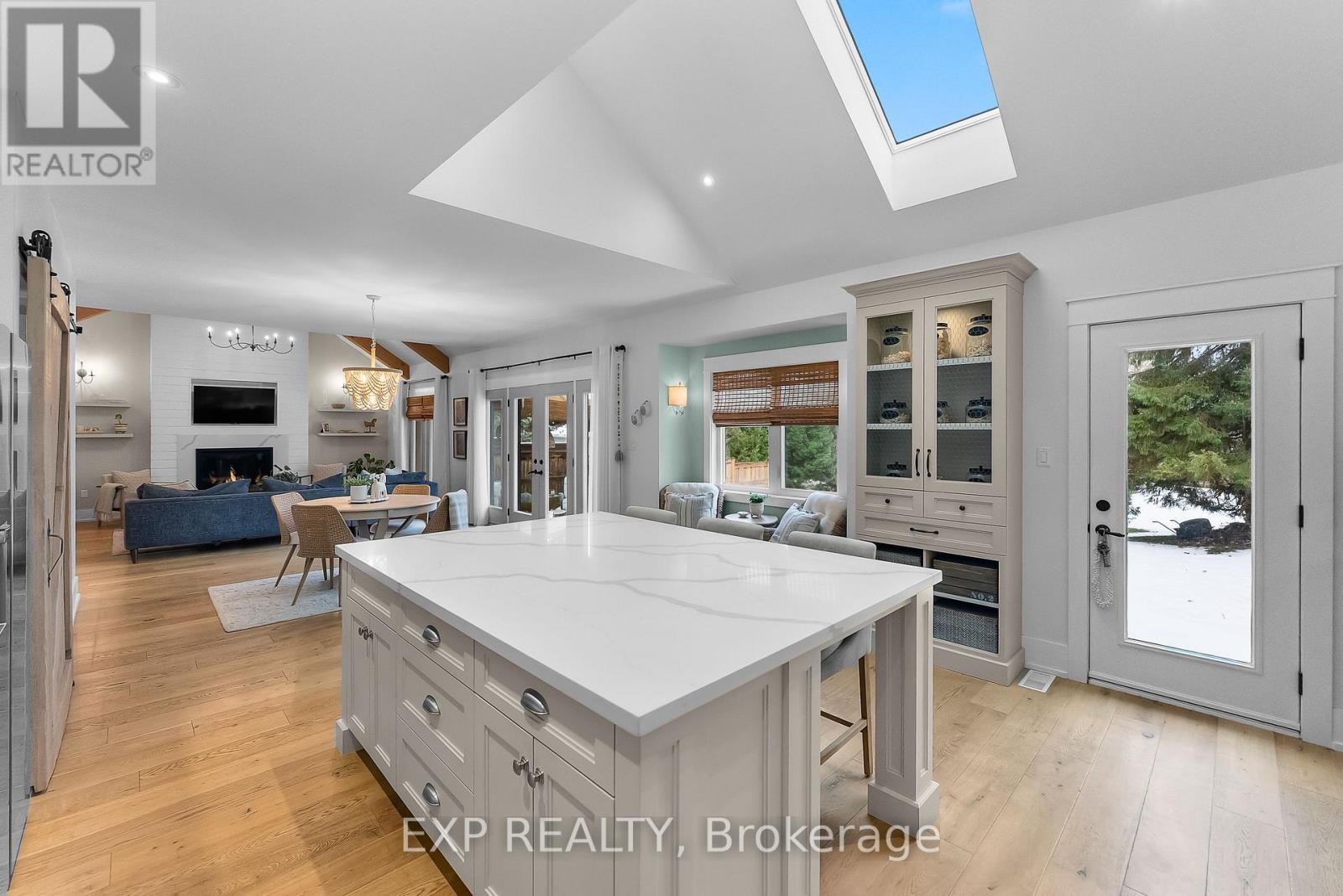 2218 Portage Road, Niagara Falls, Ontario  L2J 0C2 - Photo 15 - X12543918