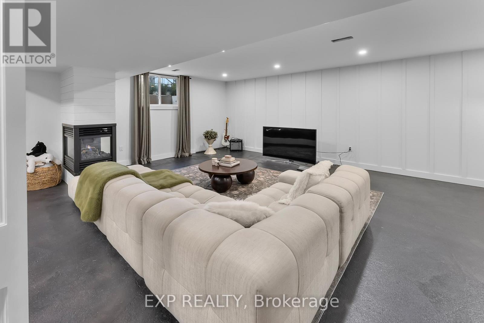 2218 Portage Road, Niagara Falls, Ontario  L2J 0C2 - Photo 38 - X12543918