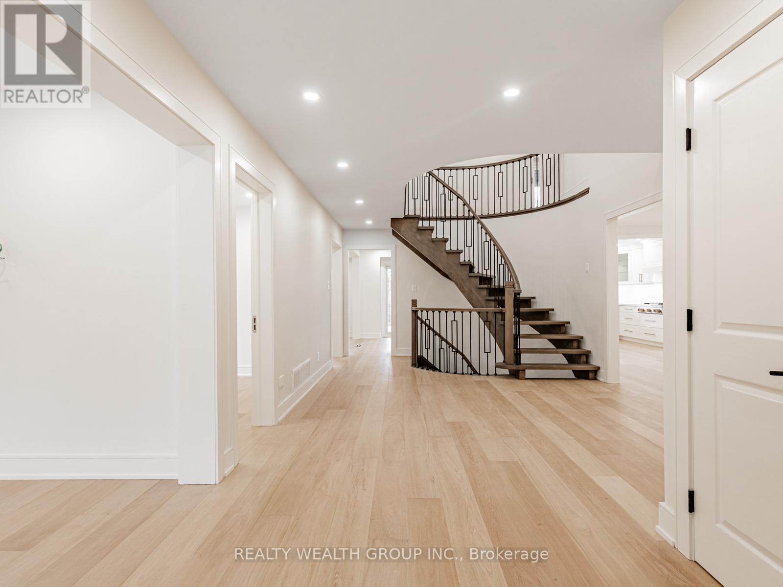 46 Sycamore Drive, Markham, Ontario  L3T 5V6 - Photo 2 - N12544736