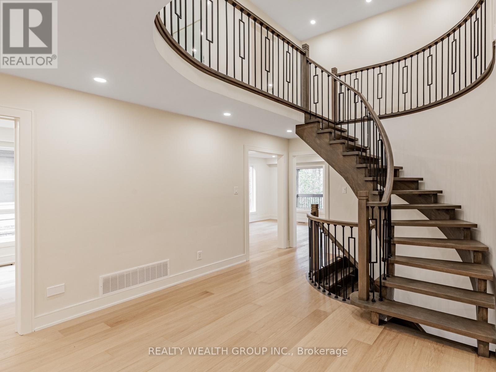 46 Sycamore Drive, Markham, Ontario  L3T 5V6 - Photo 3 - N12544736