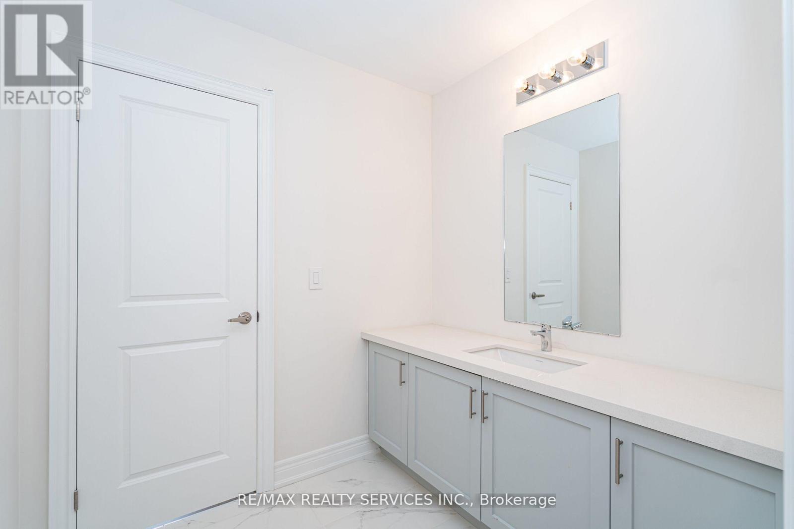 52 Plank Road, Bradford West Gwillimbury, Ontario  L3Z 4N3 - Photo 36 - N12544778