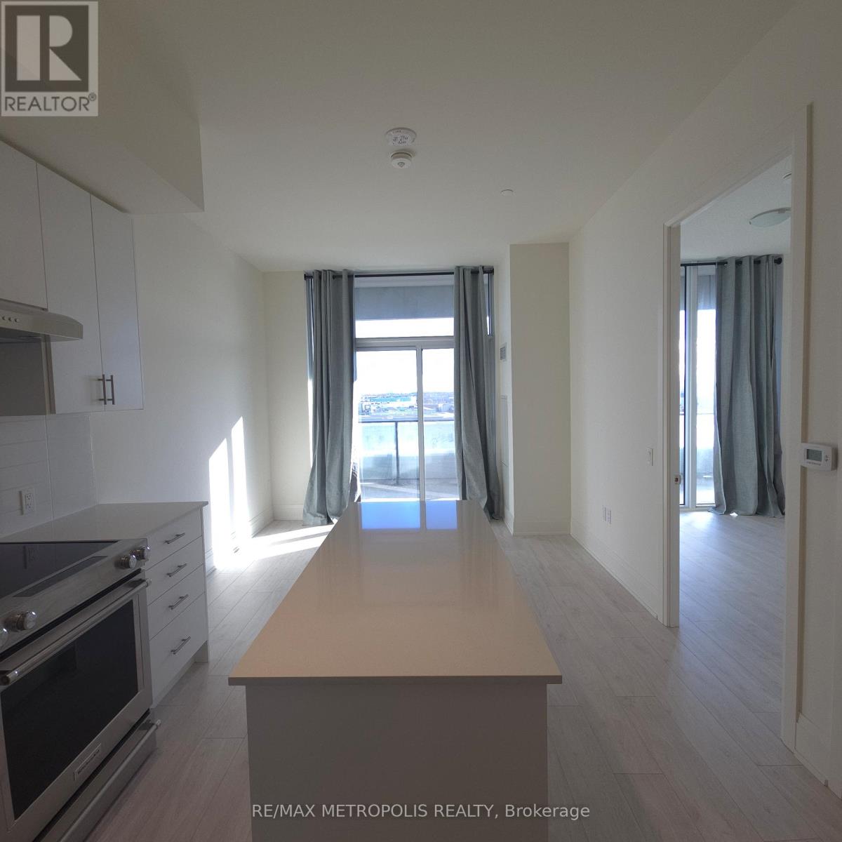 508 - 8960 Jane Street, Vaughan, Ontario  L4K 0N9 - Photo 3 - N12544784