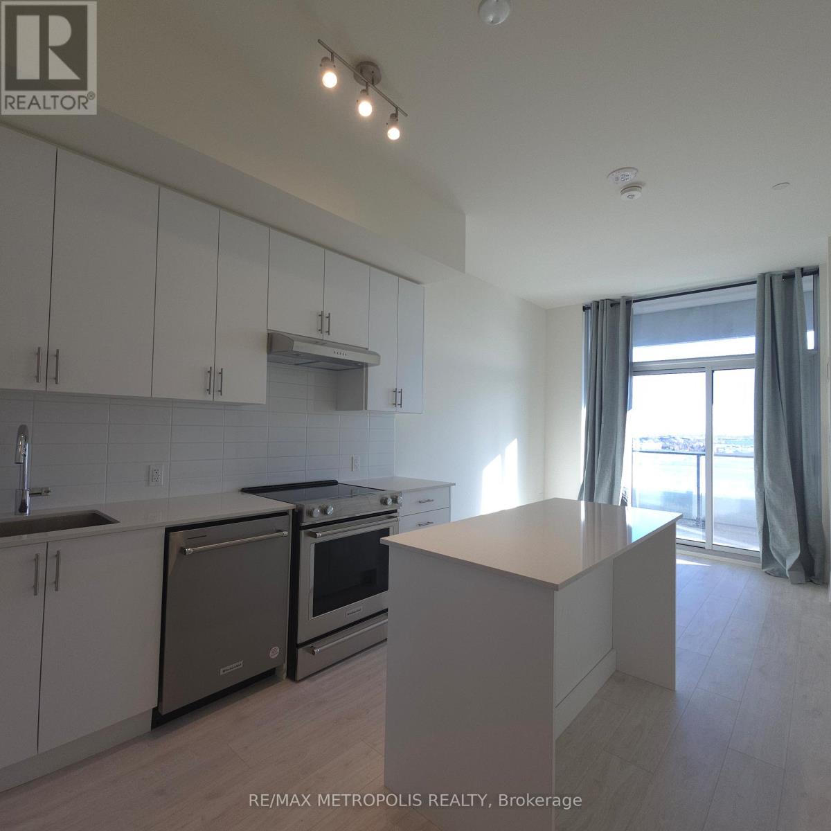 508 - 8960 Jane Street, Vaughan, Ontario  L4K 0N9 - Photo 4 - N12544784