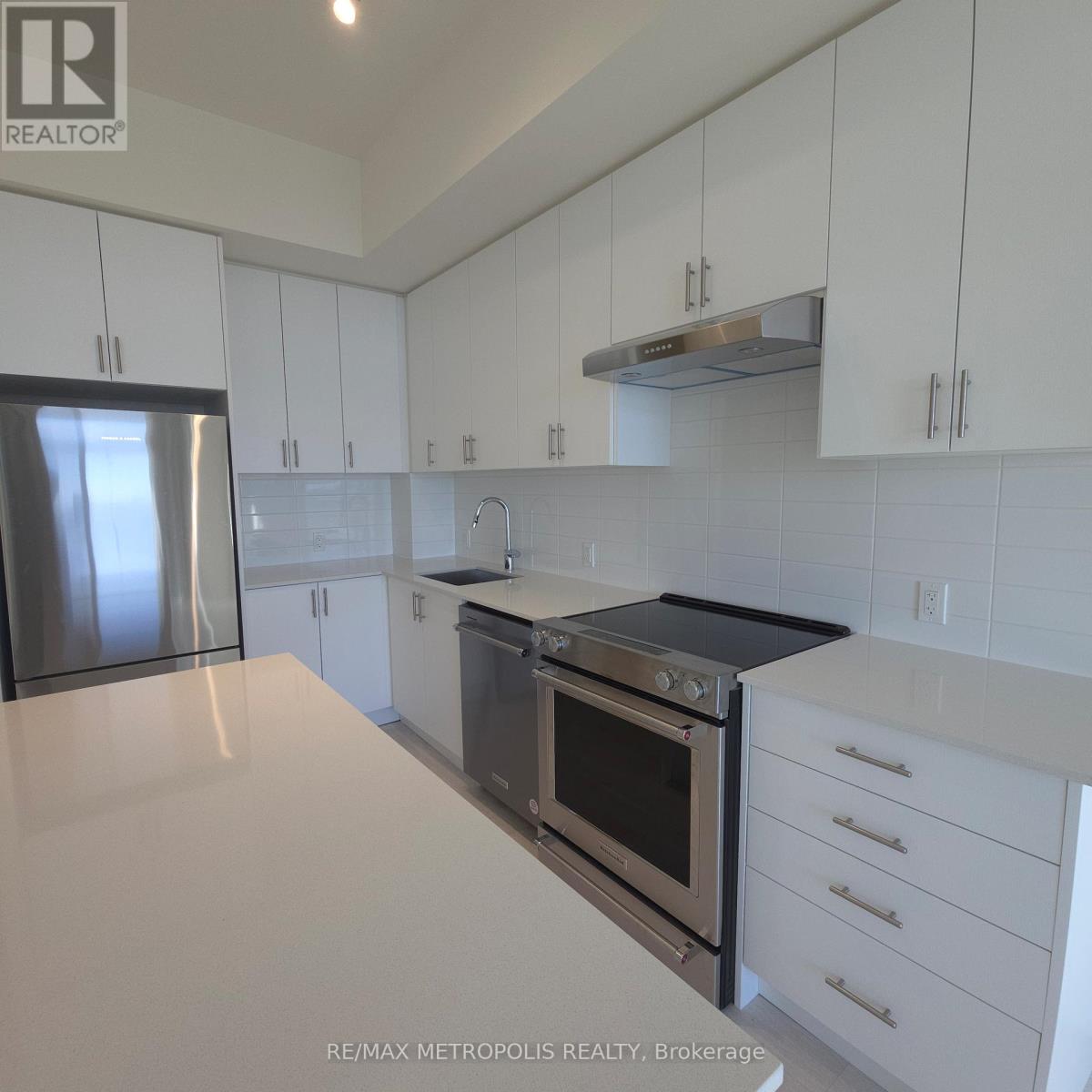 508 - 8960 Jane Street, Vaughan, Ontario  L4K 0N9 - Photo 5 - N12544784