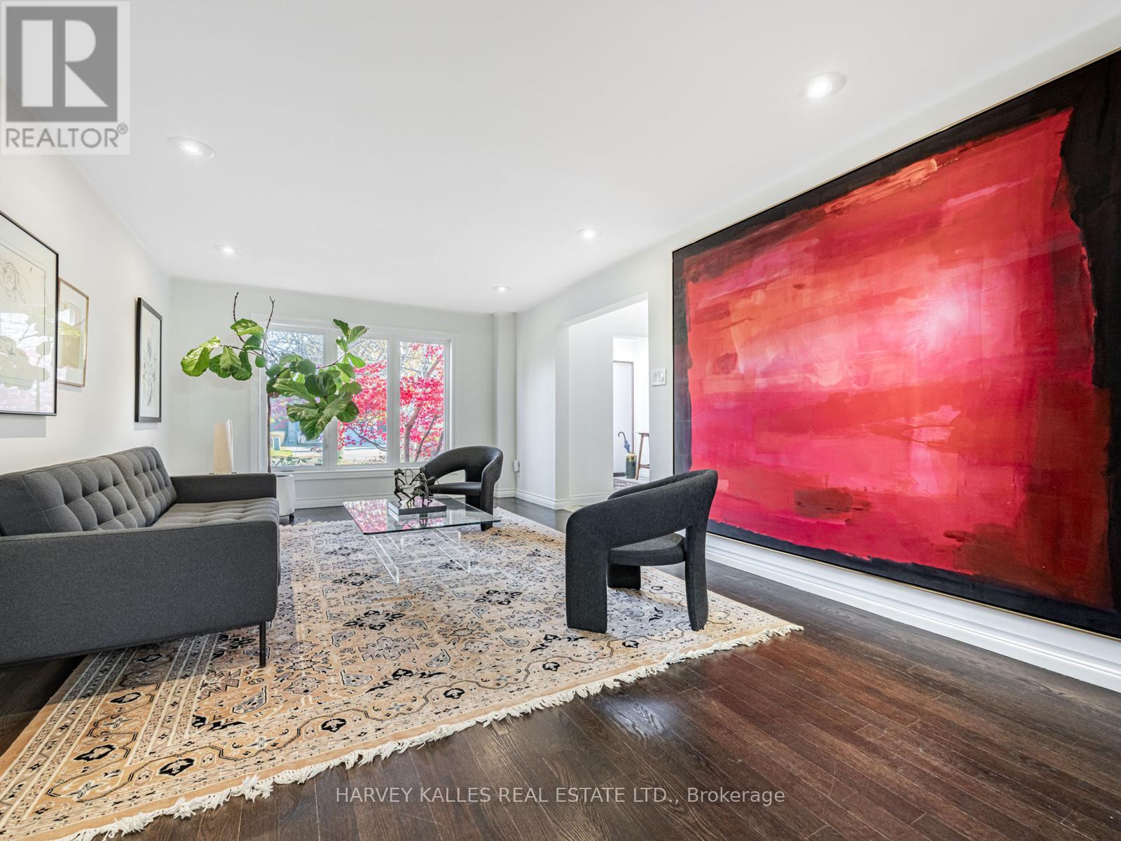 71 Green Acres Road, Vaughan, Ontario  L4J 4S2 - Photo 6 - N12544814