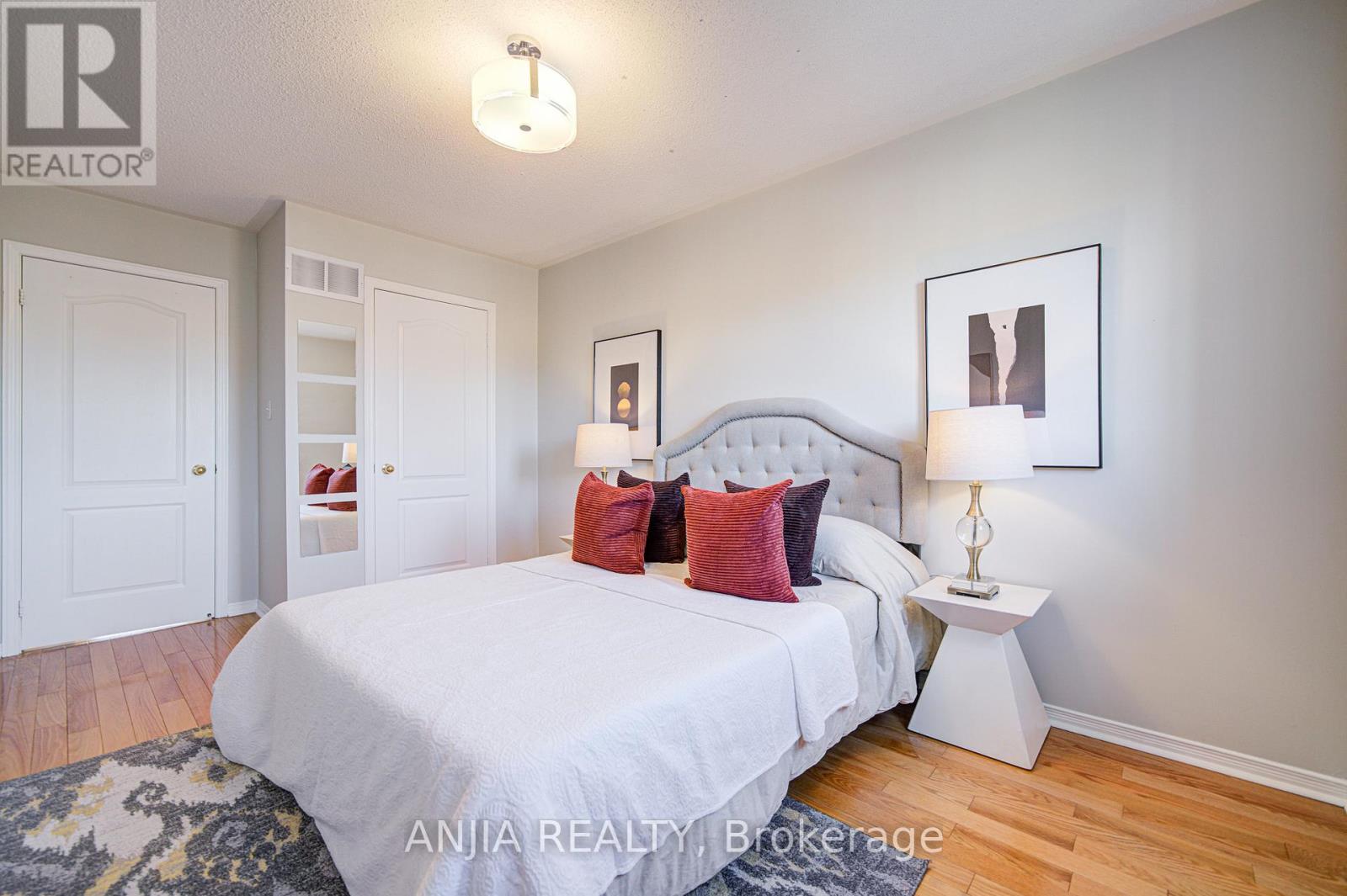 53 Devonwood Drive, Markham, Ontario  L6C 3E9 - Photo 21 - N12544872