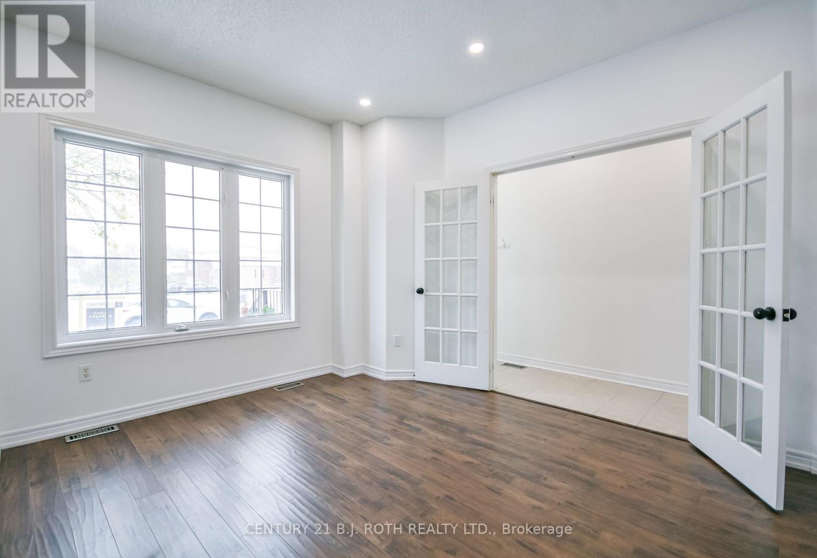 113 Livia Herman Way, Barrie, Ontario  L4M 7K5 - Photo 4 - S12544754