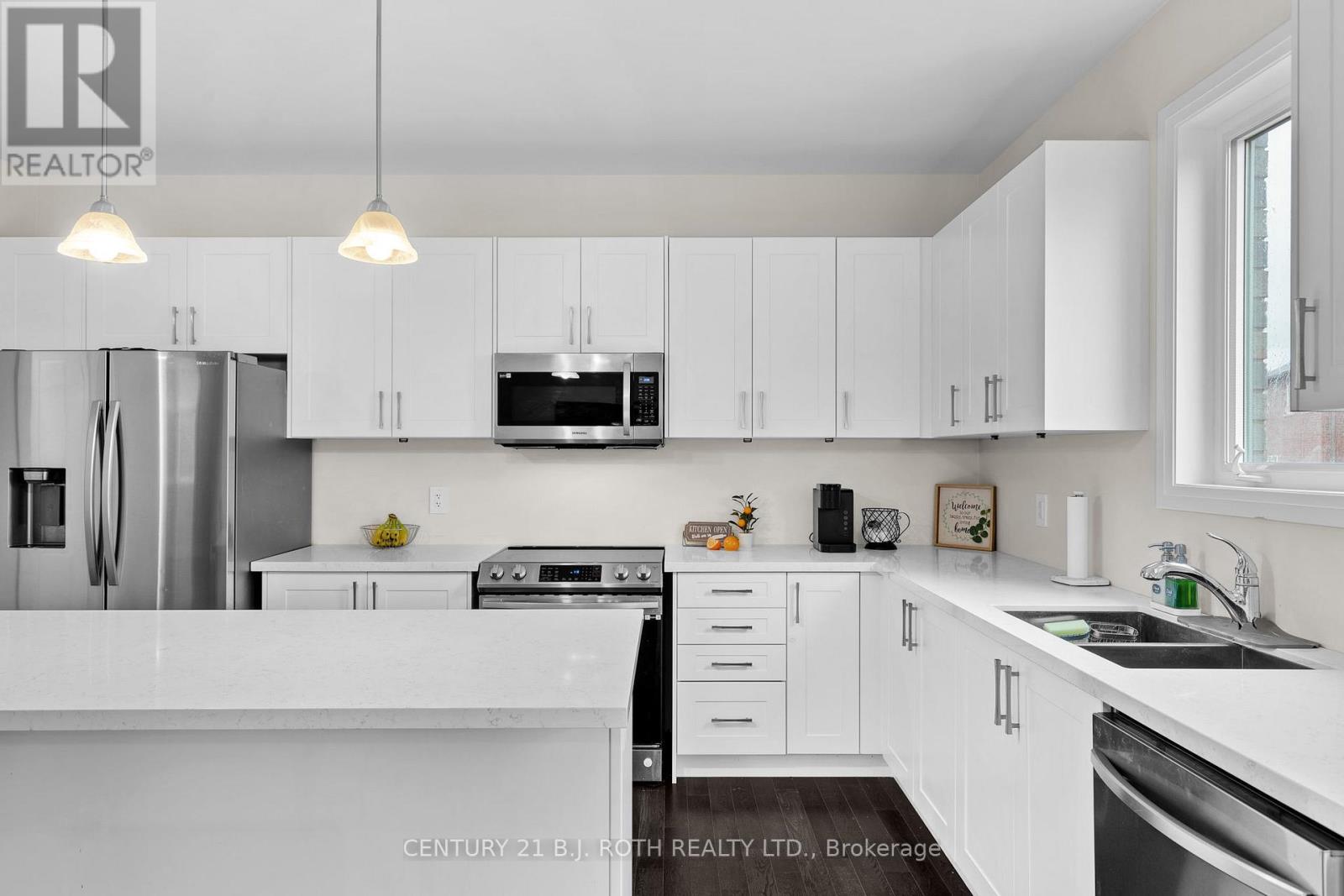 137 Ritchie Crescent, Springwater, Ontario  L0L 1P0 - Photo 14 - S12544820