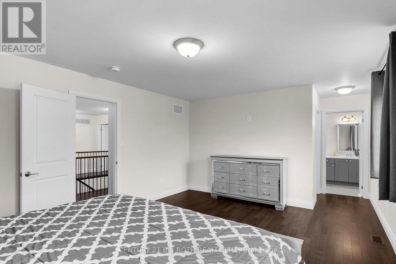 137 Ritchie Crescent, Springwater, Ontario  L0L 1P0 - Photo 20 - S12544820