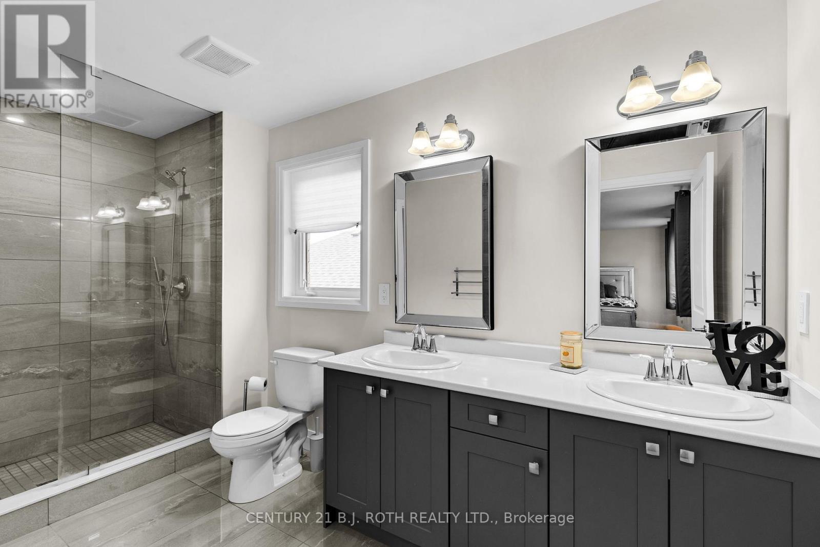 137 Ritchie Crescent, Springwater, Ontario  L0L 1P0 - Photo 21 - S12544820