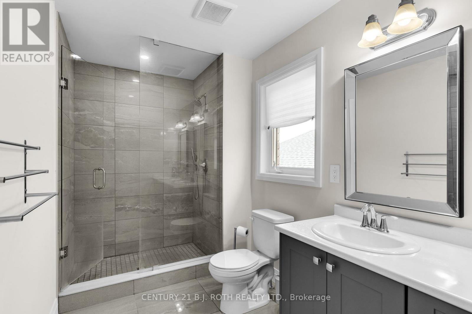 137 Ritchie Crescent, Springwater, Ontario  L0L 1P0 - Photo 22 - S12544820