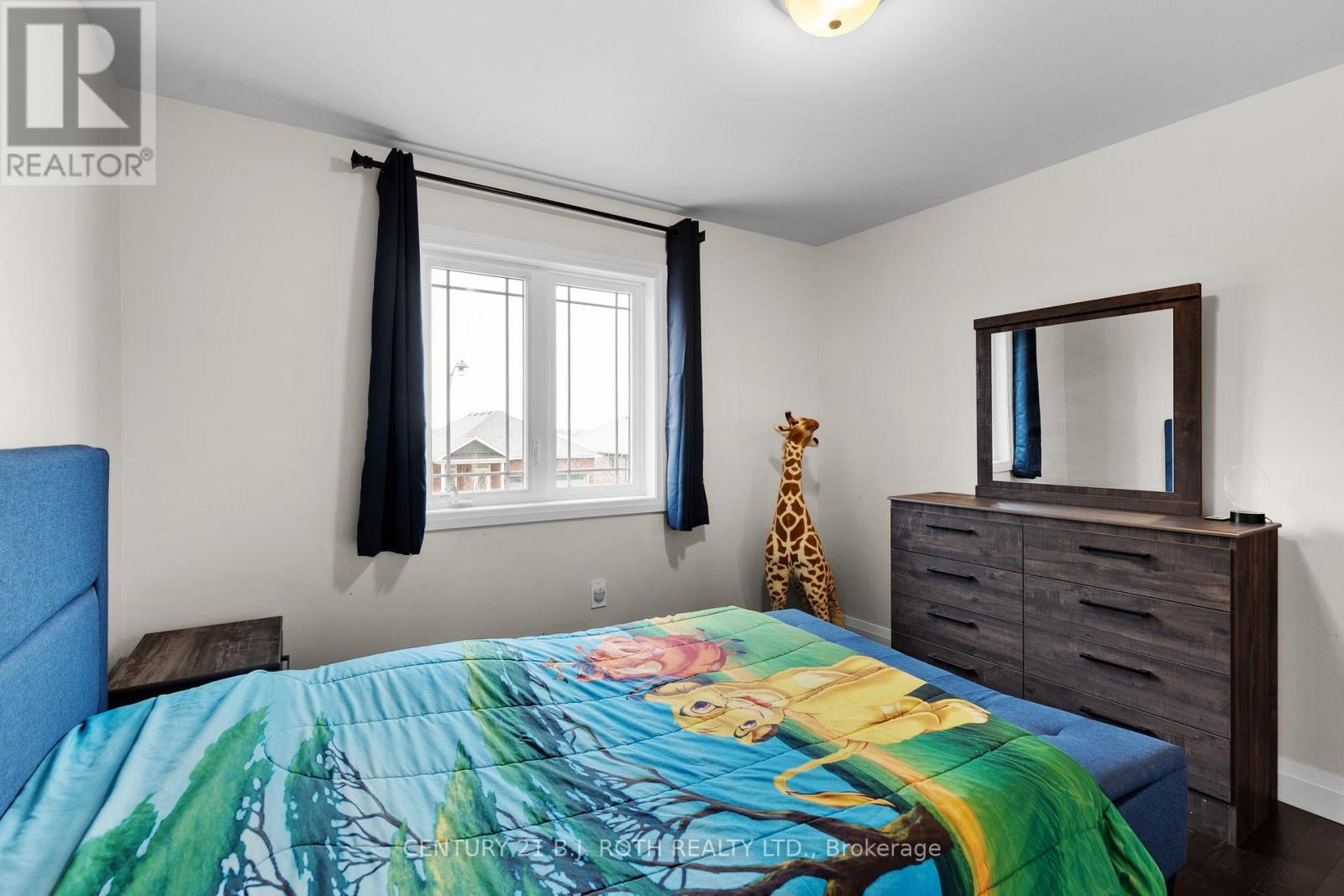 137 Ritchie Crescent, Springwater, Ontario  L0L 1P0 - Photo 24 - S12544820