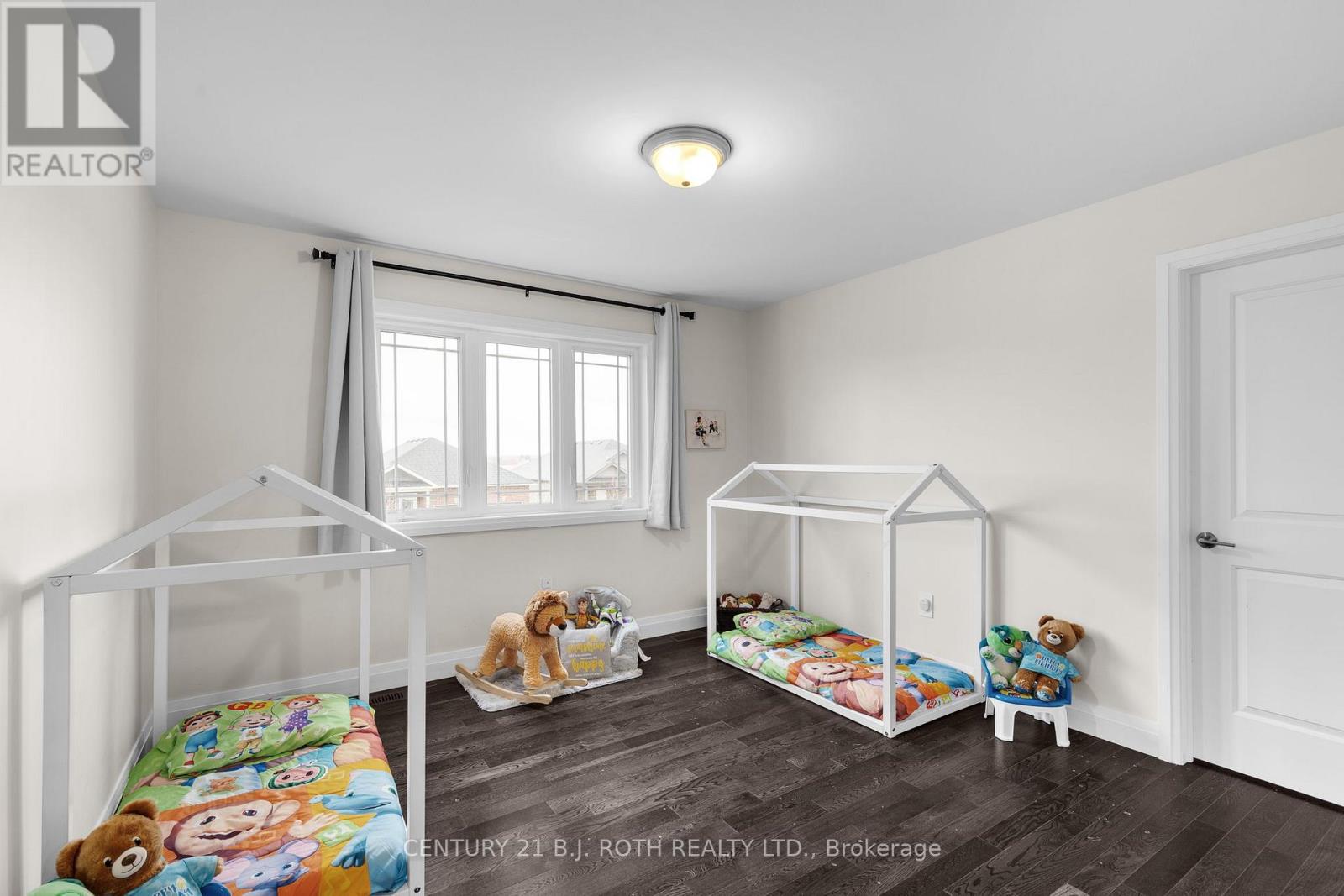 137 Ritchie Crescent, Springwater, Ontario  L0L 1P0 - Photo 25 - S12544820