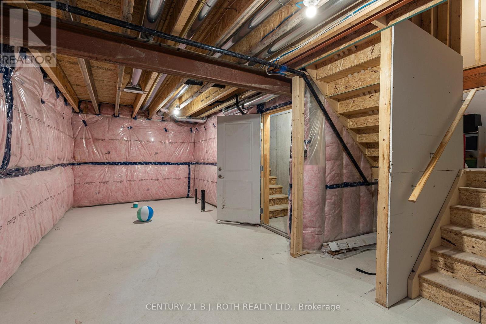 137 Ritchie Crescent, Springwater, Ontario  L0L 1P0 - Photo 31 - S12544820