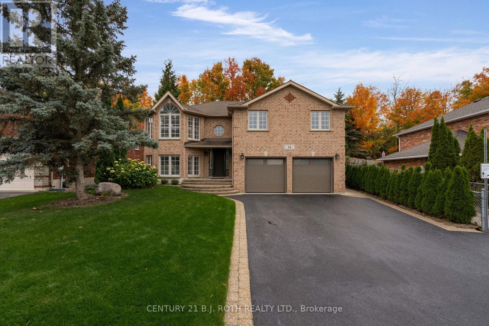 14 Brookfield Crescent, Barrie, Ontario  L4N 9R4 - Photo 1 - S12544920