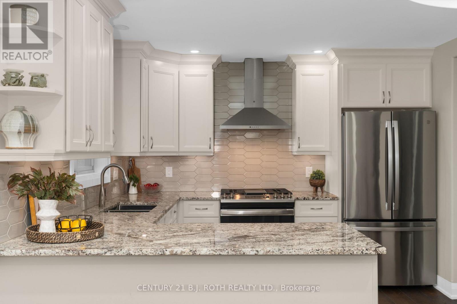 14 Brookfield Crescent, Barrie, Ontario  L4N 9R4 - Photo 10 - S12544920