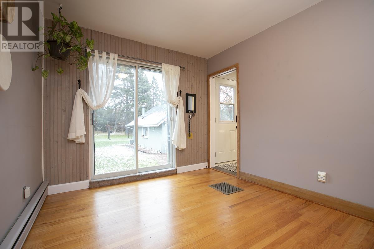 108 Hugill St, Sault Ste. Marie, Ontario  P6A 4E5 - Photo 26 - SM253259
