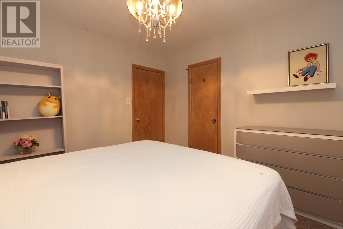 108 Hugill St, Sault Ste. Marie, Ontario  P6A 4E5 - Photo 34 - SM253259