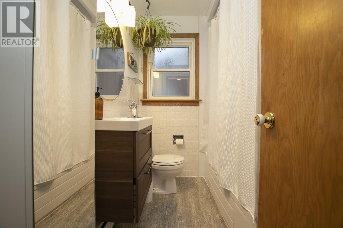 108 Hugill St, Sault Ste. Marie, Ontario  P6A 4E5 - Photo 29 - SM253259