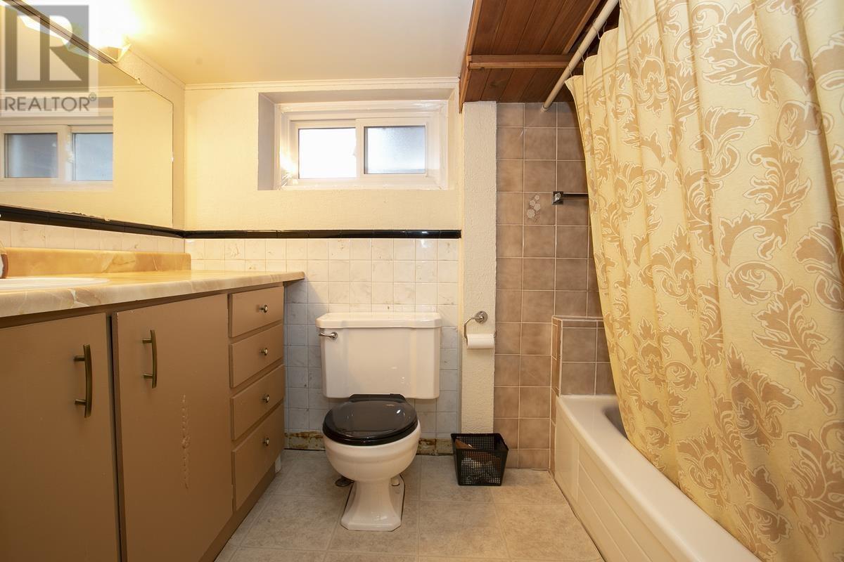 108 Hugill St, Sault Ste. Marie, Ontario  P6A 4E5 - Photo 41 - SM253259