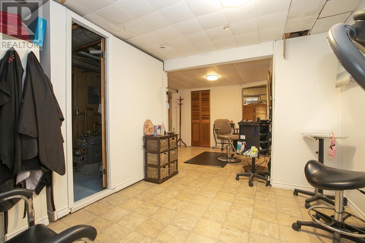 108 Hugill St, Sault Ste. Marie, Ontario  P6A 4E5 - Photo 40 - SM253259
