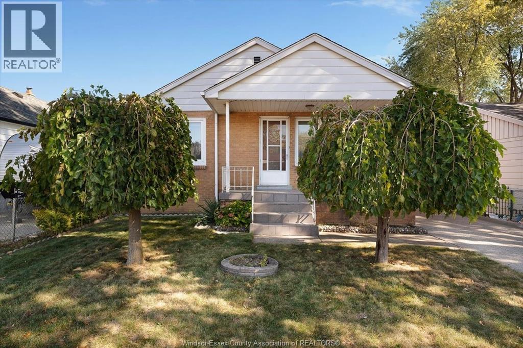 2478 Meighen Road, Windsor, Ontario  N8W 4C1 - Photo 1 - 25028832