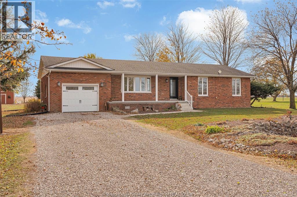 527 COUNTY RD 42, Lakeshore, Ontario