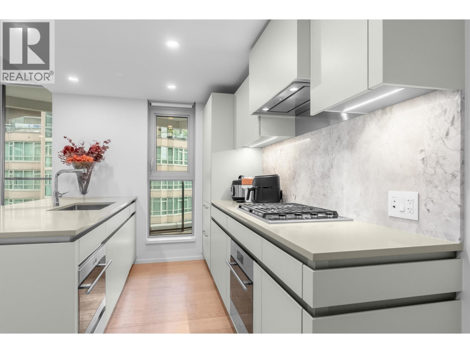 708 889 Pacific Street, Vancouver, British Columbia V6Z 1C3 - Photo 6 - R3067127