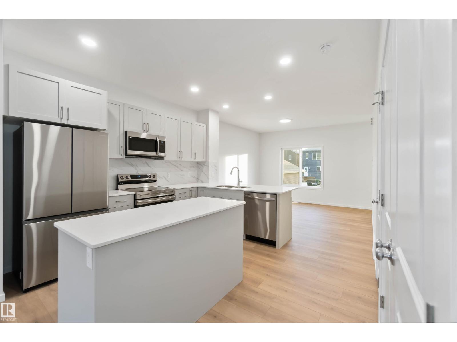 17827 71 St Nw, Edmonton, Alberta  T5Z 0V4 - Photo 2 - E4465721