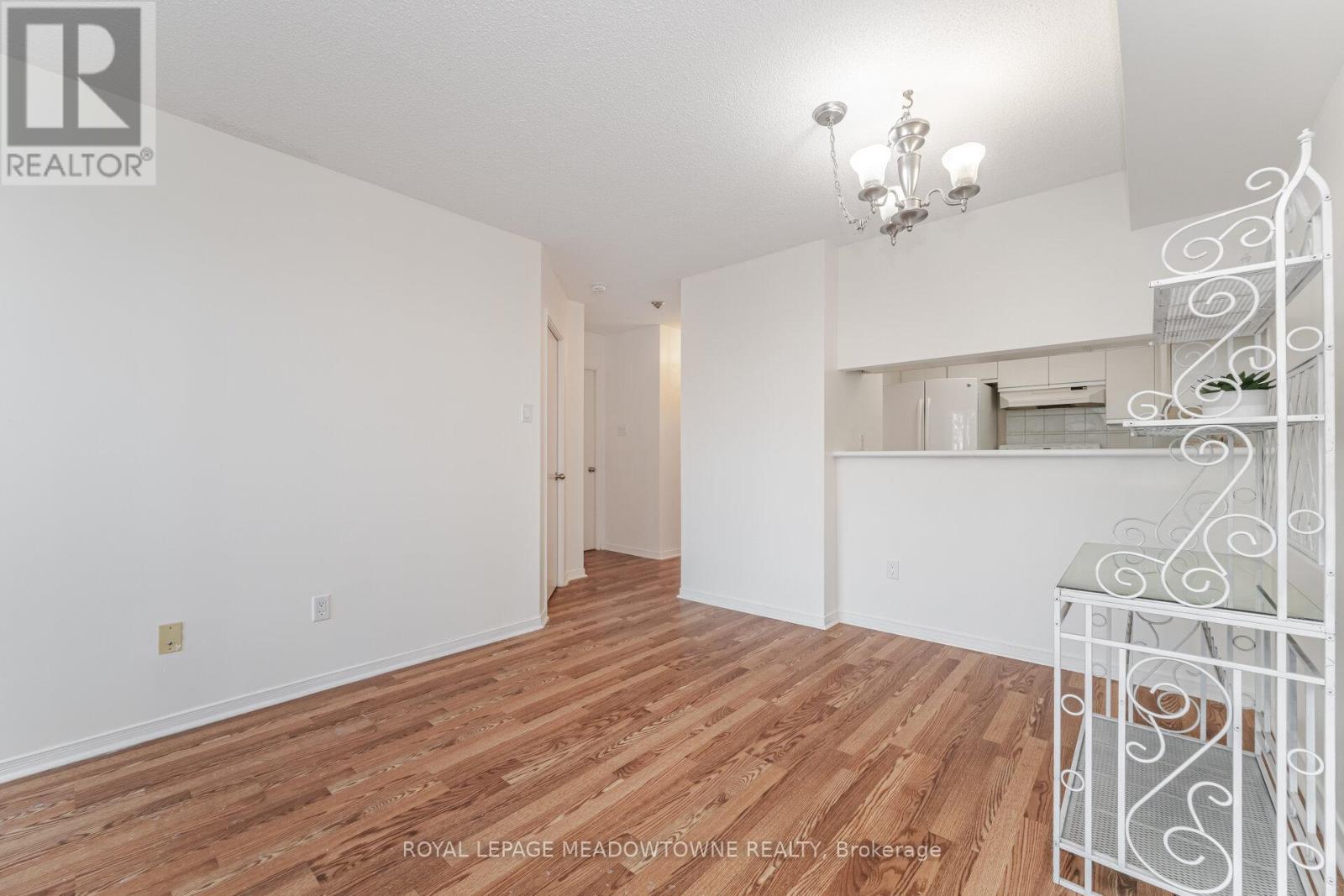 406 - 75 King Street E, Mississauga, Ontario  L5A 4G5 - Photo 16 - W12544746